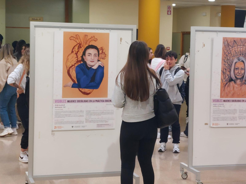 La Universidad de Jaén acoge la muestra itinerante ‘Visibles: mujeres sociólogas en la práctica docente Inauguración de la exposición 'Visibles: mujeres sociólogas en la práctica docente